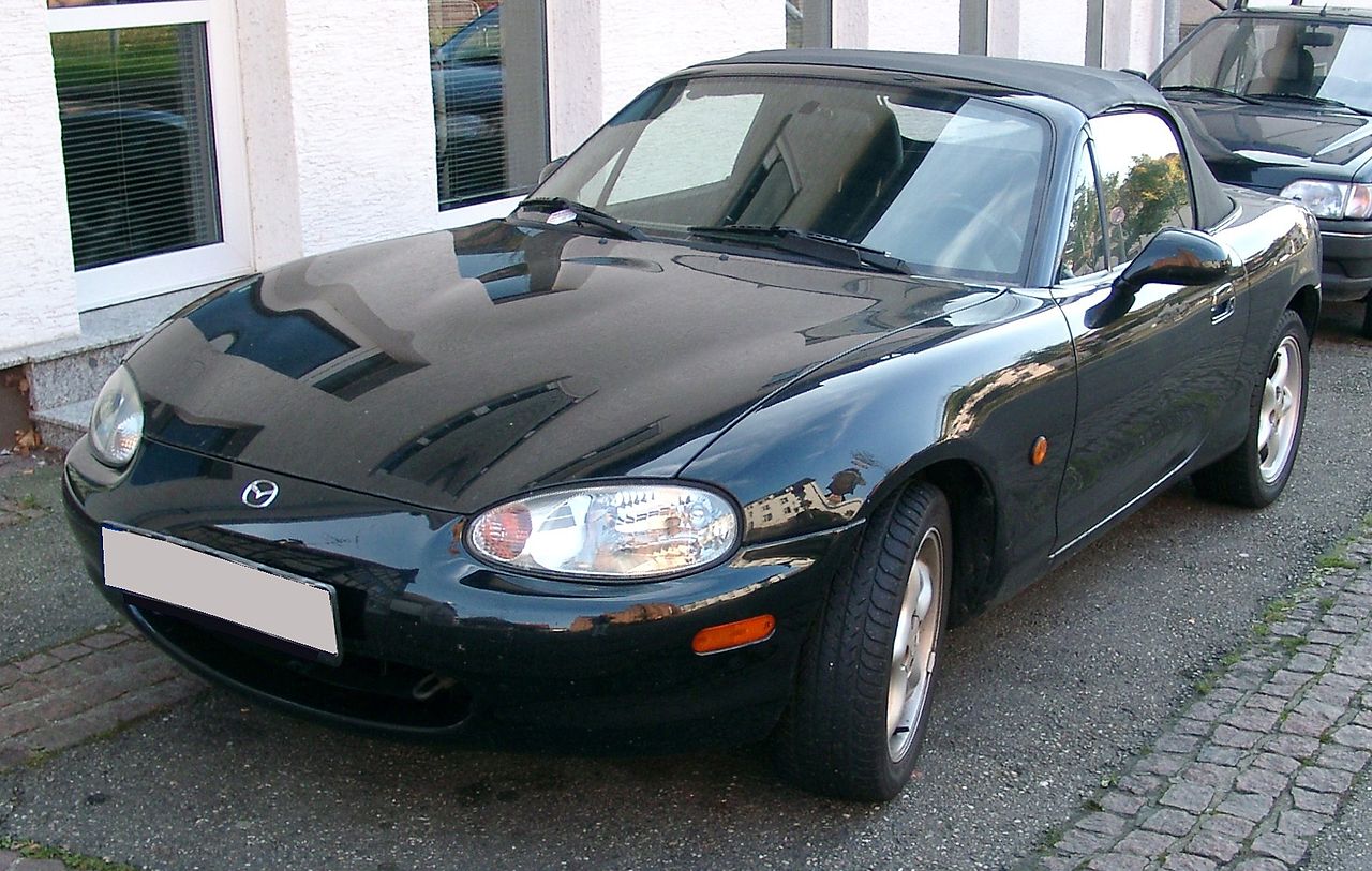 1280px-Mazda_MX-5_front_20071022.jpg